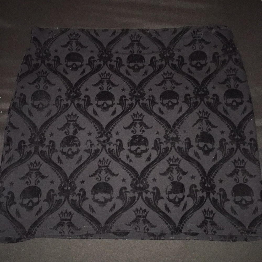 Skull skirt